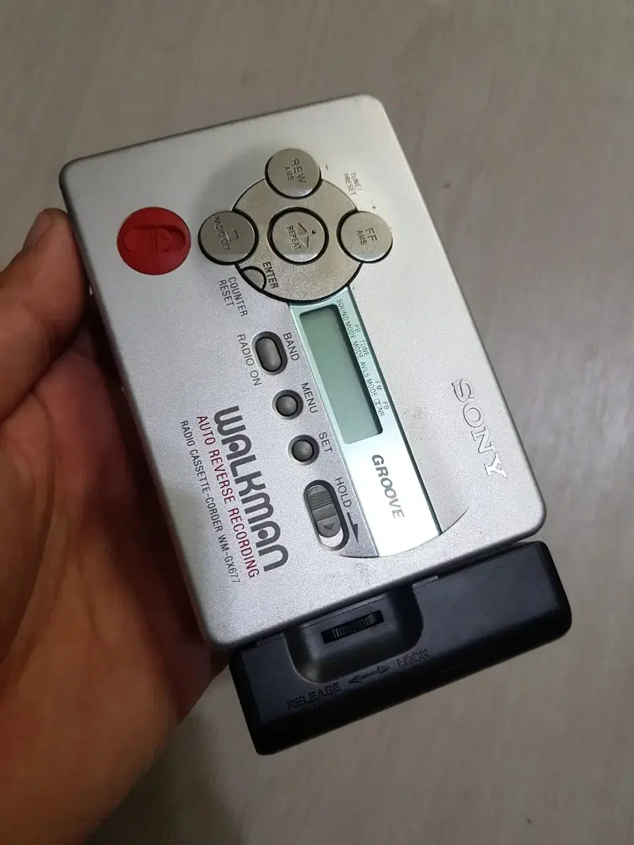 소니 워크맨 WM-GX677 카세트 부품용/수리용/수집용 | 브랜드 중고거래